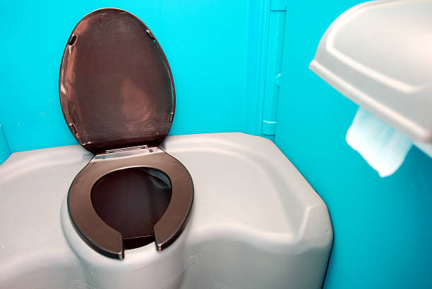 Portable Toilet Options We Offer in Orlinda, TN